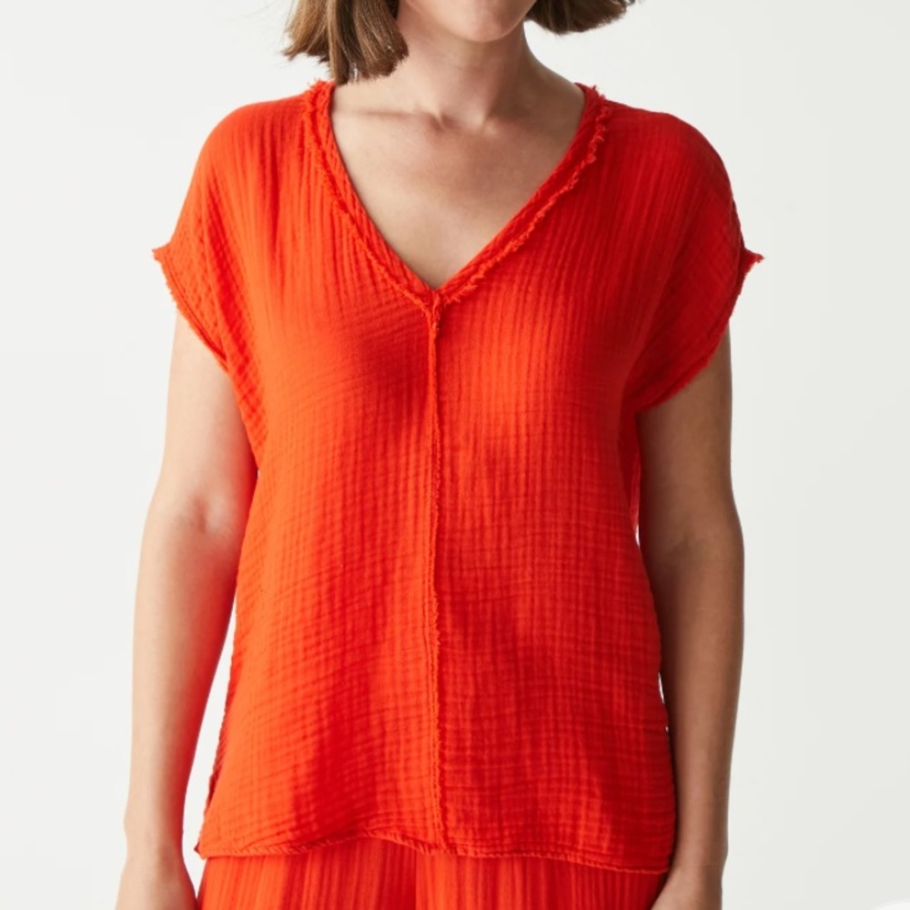 NWOT Dreya Gauze V-Neck Cotton Gauze Top